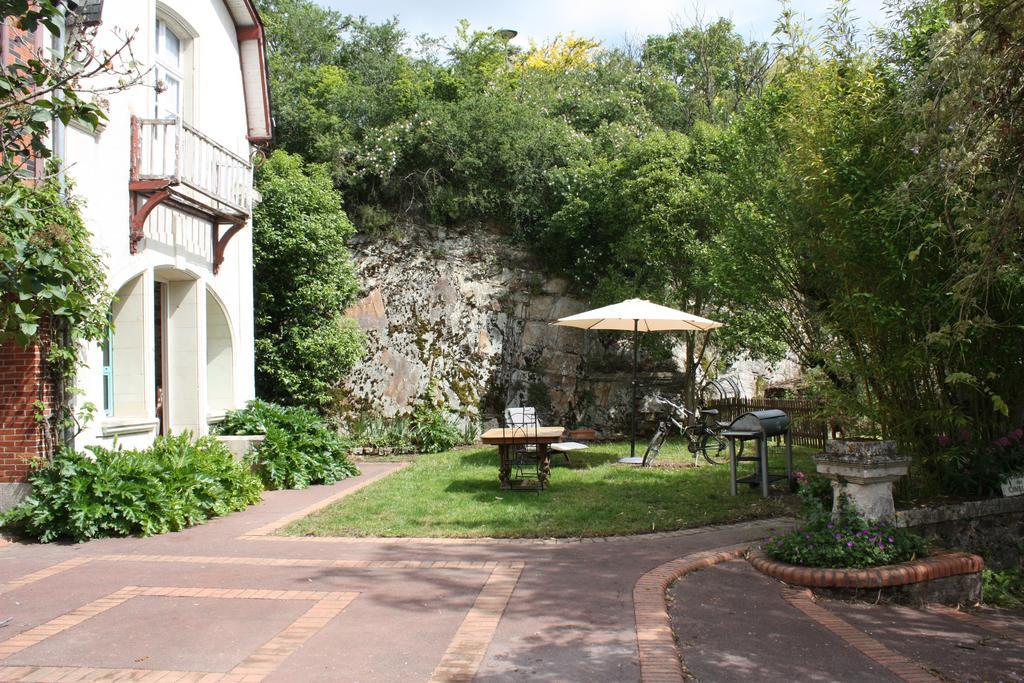 Gites De La Perriere Bouchemaine Habitación foto
